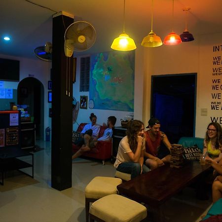 Love Station Hostel بان تاي المظهر الخارجي الصورة