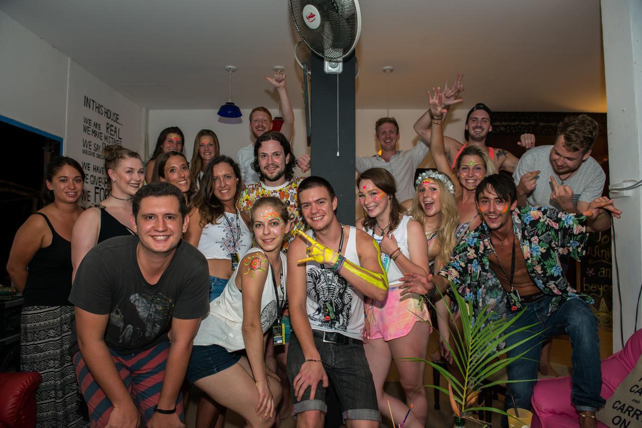 Love Station Hostel بان تاي المظهر الخارجي الصورة
